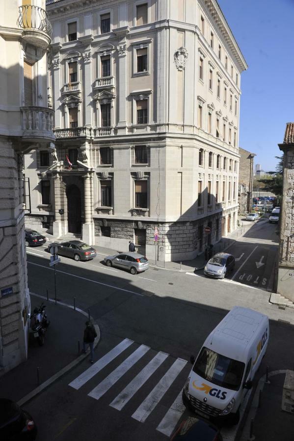 Rijeka Center- Apartment Flumen Екстериор снимка